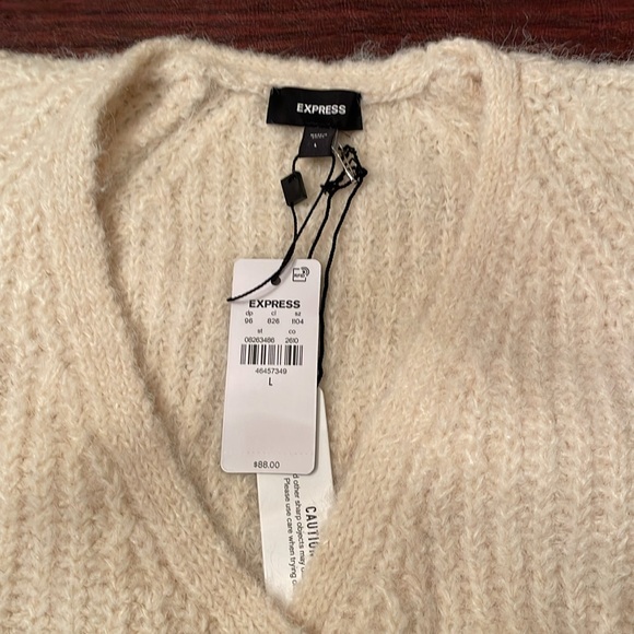 Express Sweater - Picture 7 of 11